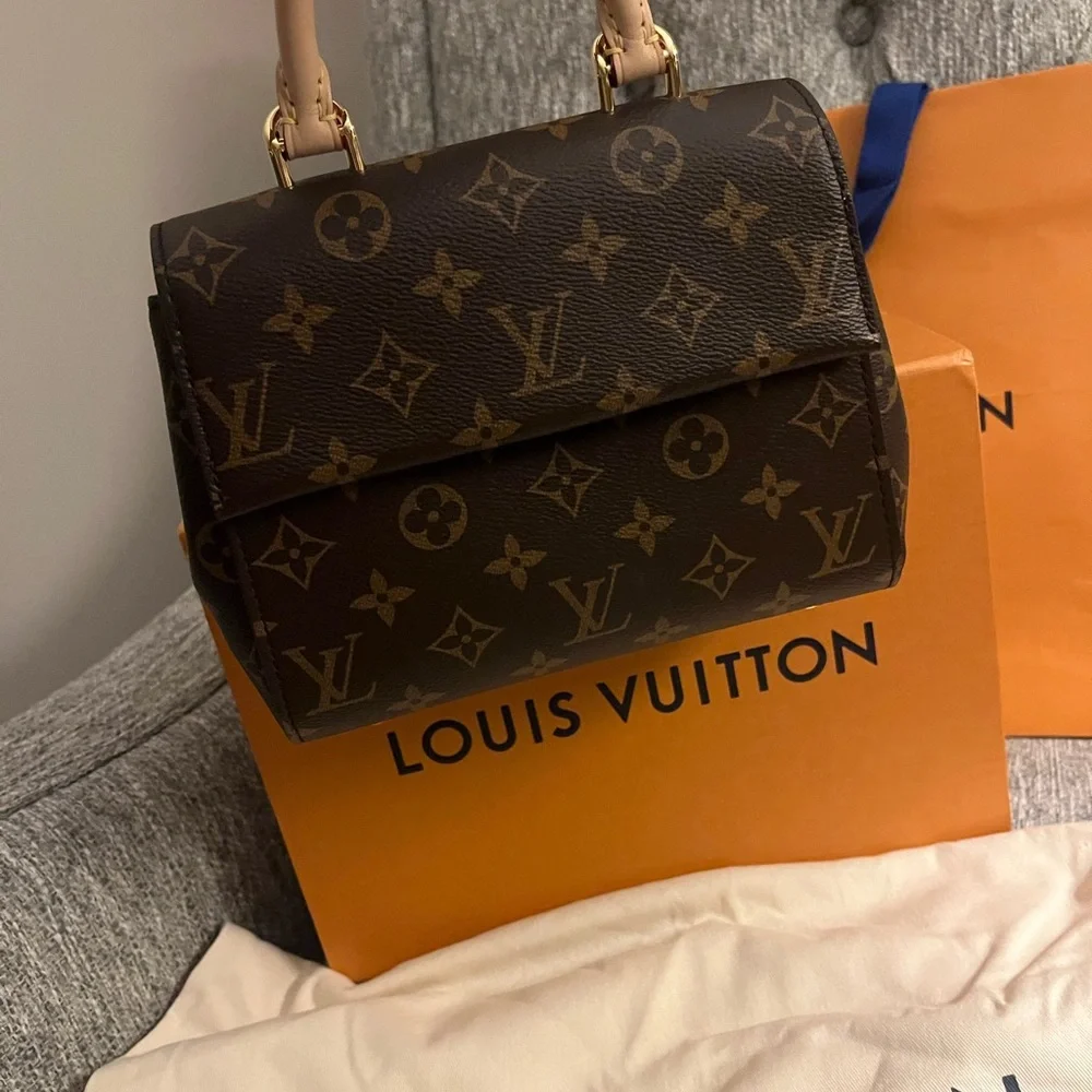 AUTHENTIC Louis Vuitton Monogram Canvas Cluny Mini - Picture 16 of 16